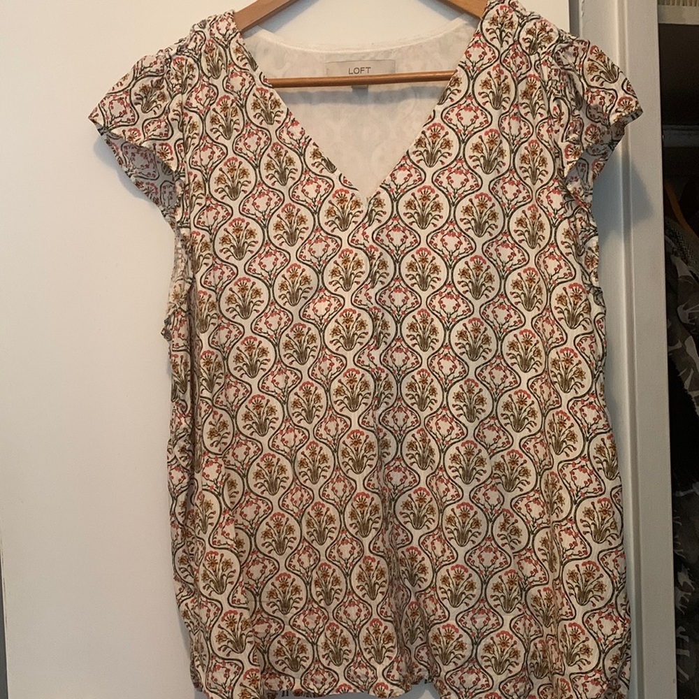 LOFT blouse in a floral pattern - size large - Final Offer !